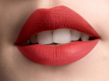Як червона помада на губах змінює ваш образ і як її вибрати