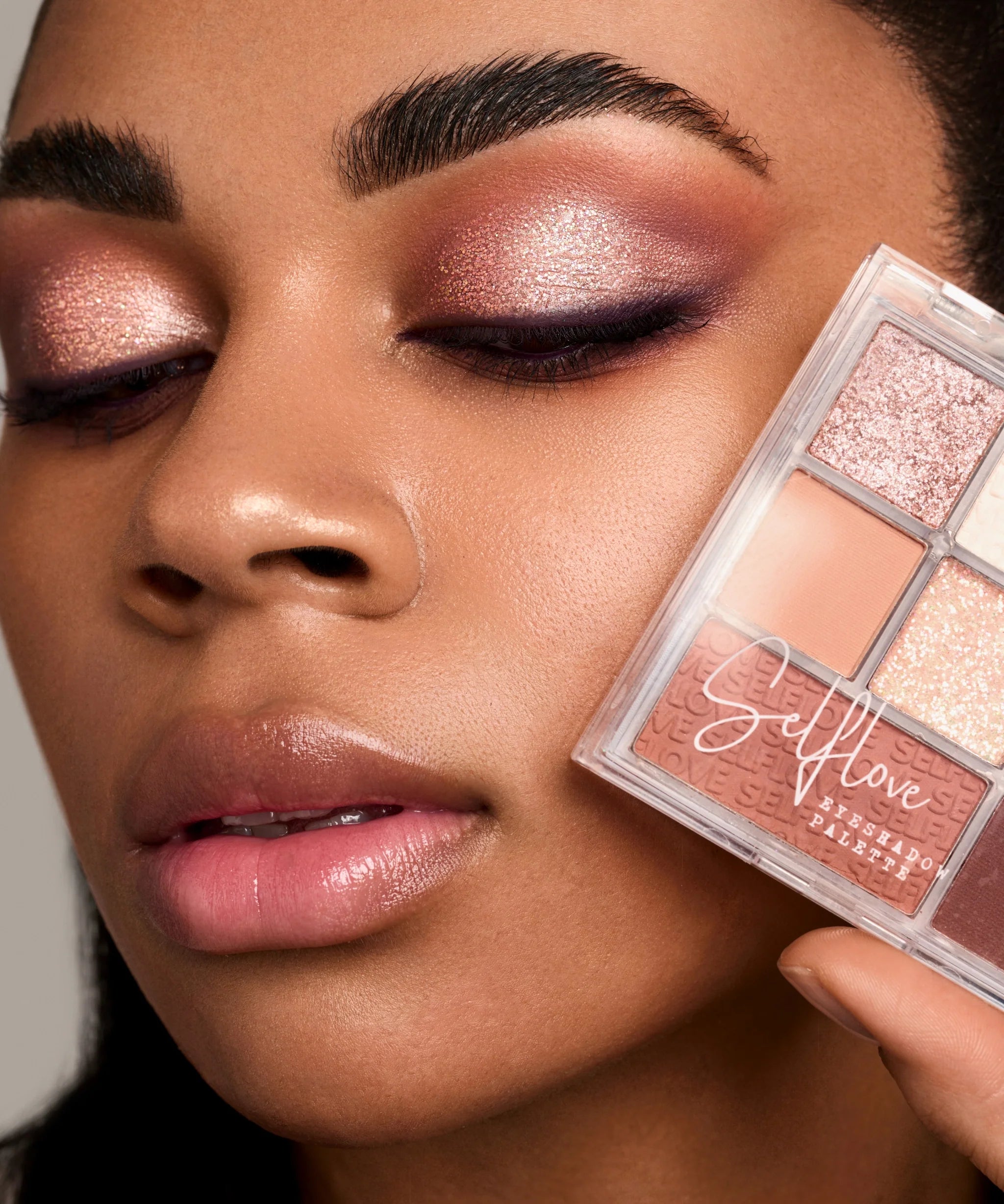 SELFLOVE Eyeshadow Palette Photo -5