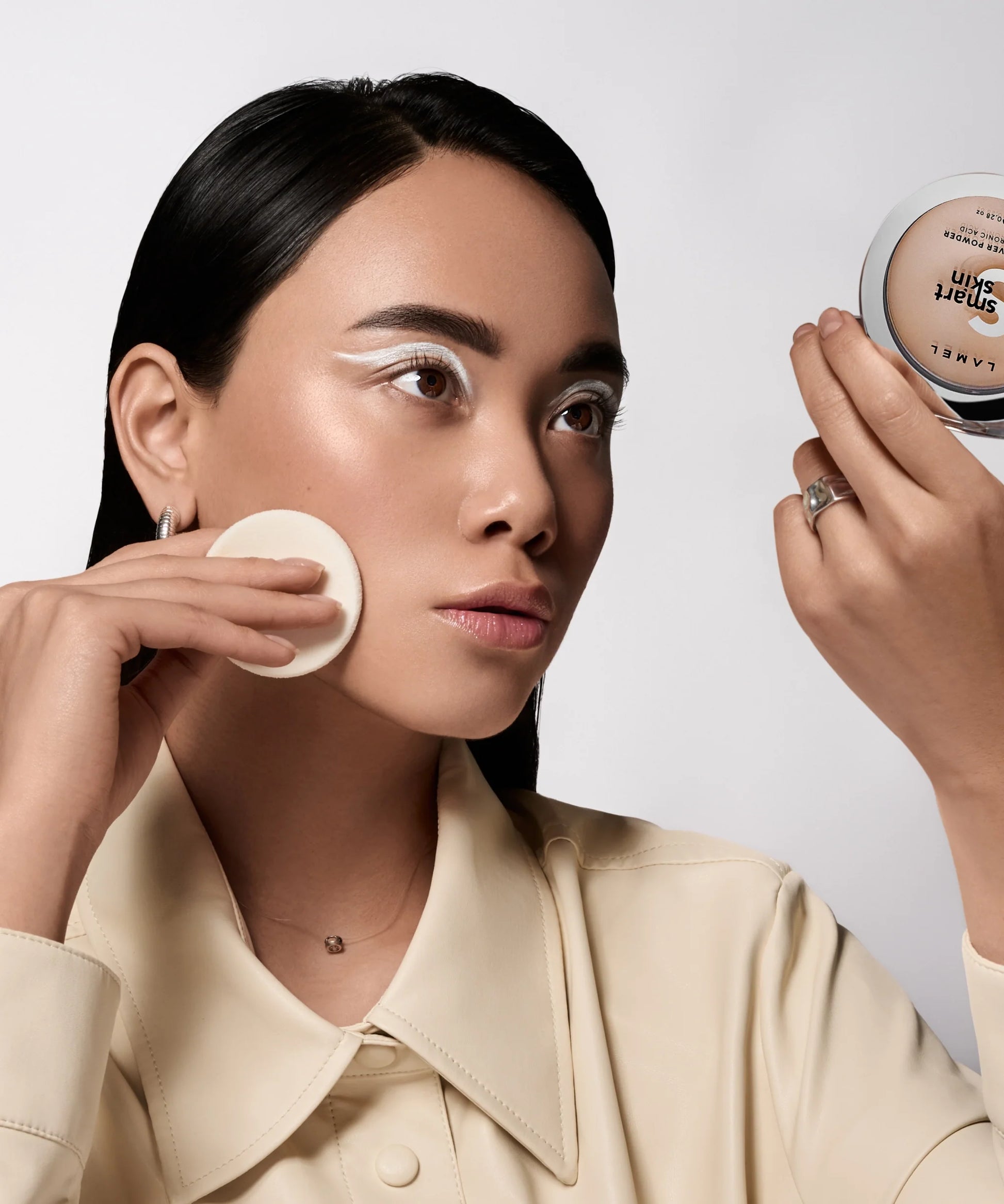 Smart Skin Compact Powder- Photo 17